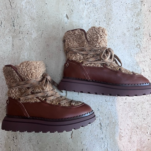 Sam Edelman Women's Orelia Cozy Lace-Up Boots Size 5.5 - Picture 1 of 8